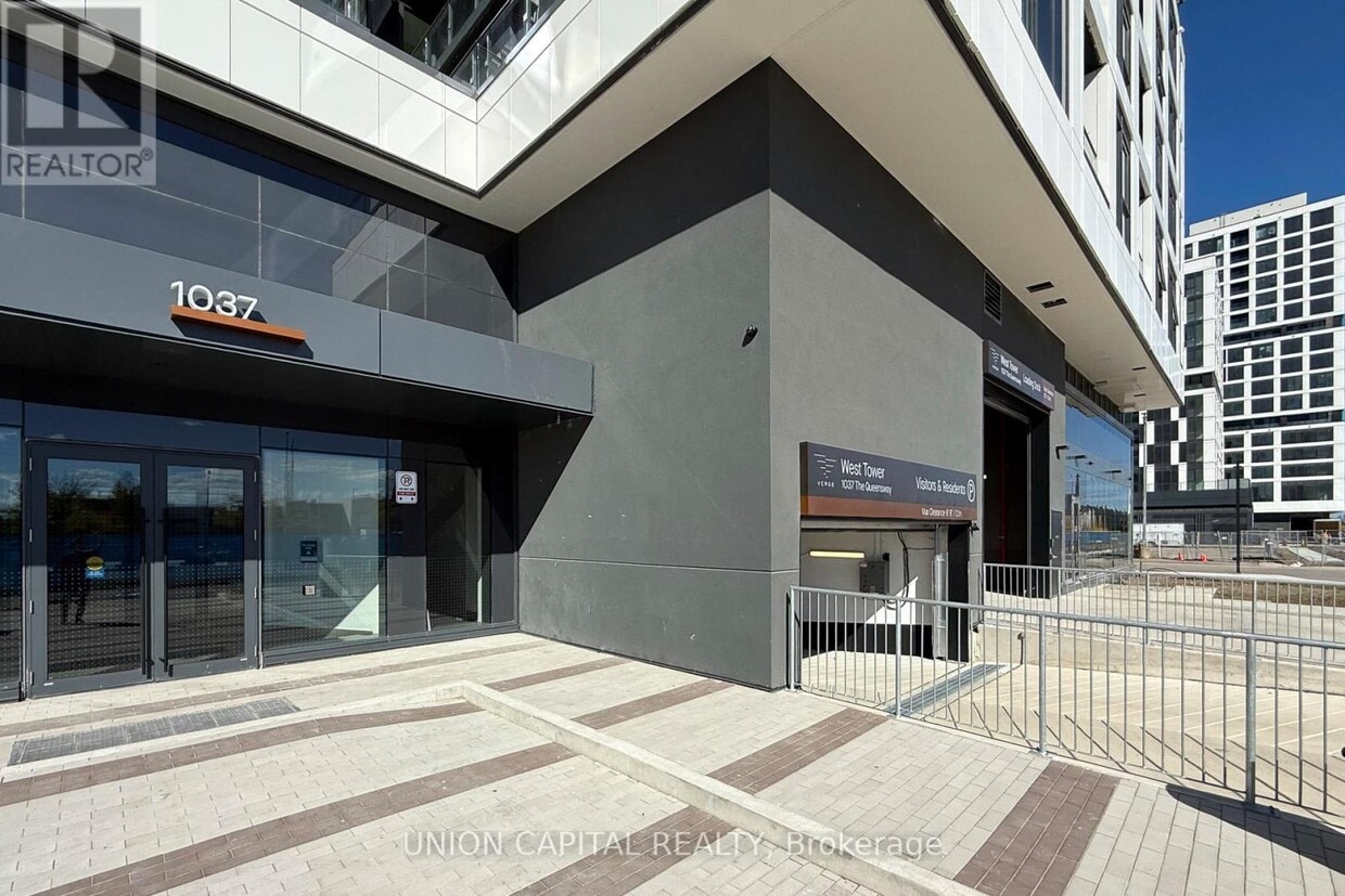 Building Photo - 1037 The Queensway