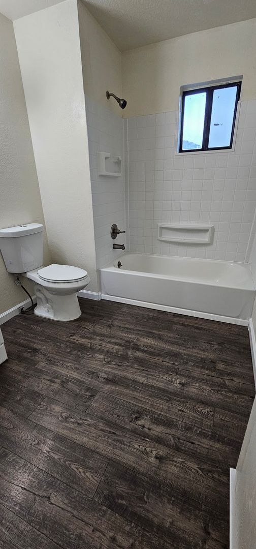 Foto del edificio - 2 bedroom 1.5 bath TownHome For Rent, North Reno