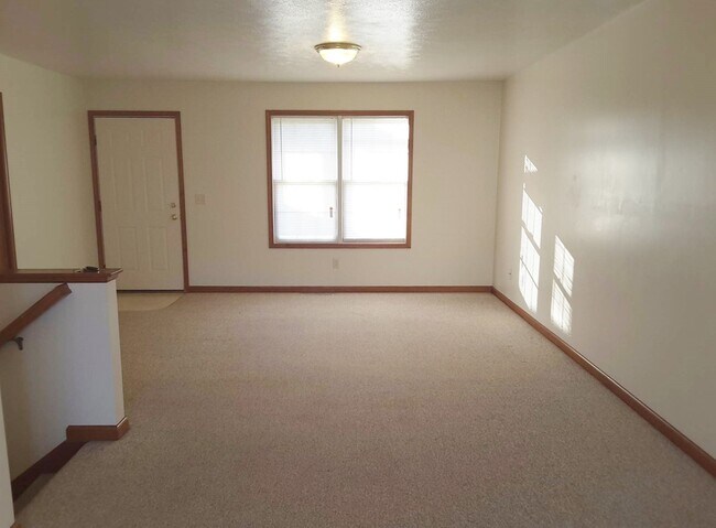 Foto del edificio - 3 Bedroom 2 Bathroom Single Family Home in...