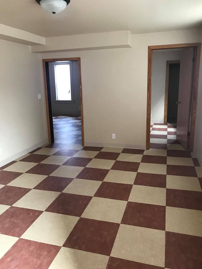 Dining Room - 2805 S 7th St