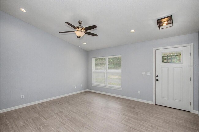 Foto del edificio - 5783 NW 11th Pl