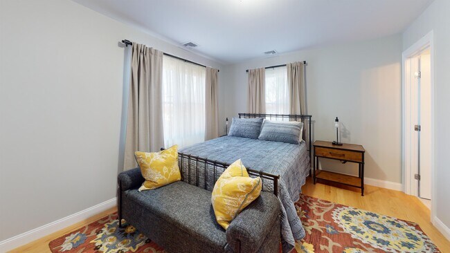 Building Photo - 56 Albemarle Rd