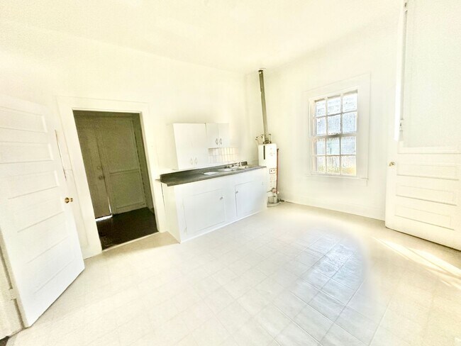 Foto del edificio - 844 Ashton St