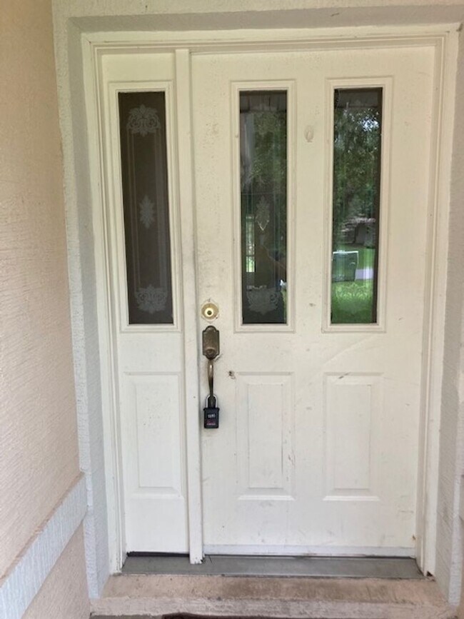 Foto del edificio - 6 Pony Ln