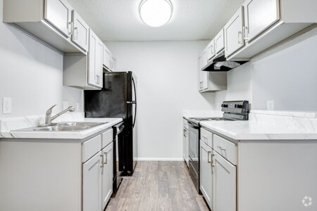 1HAB, 1BA - 644SF - Oaks at Creekside Apartments