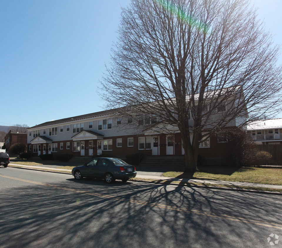 Building Photo - Riverview Apartments