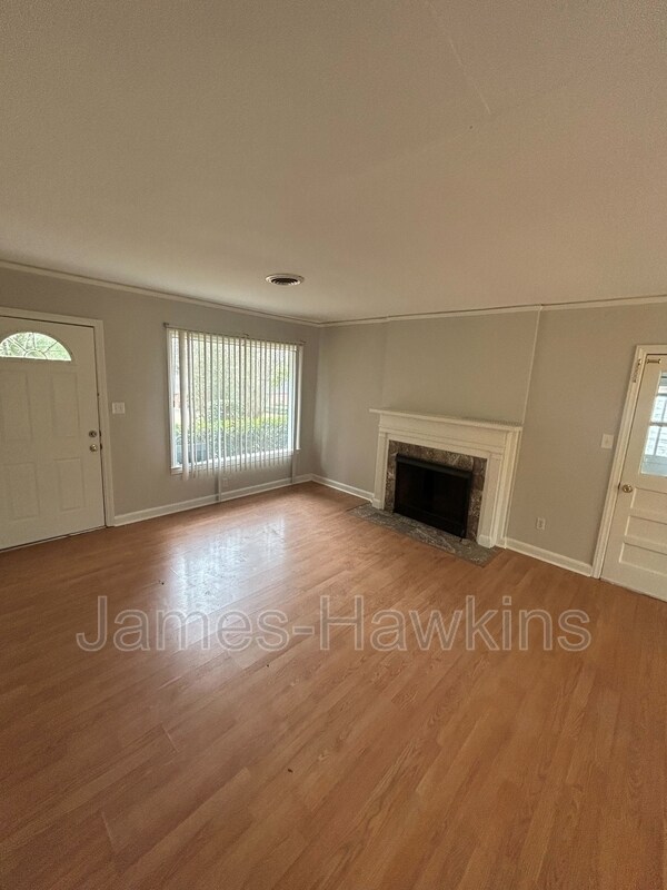 Foto del edificio - 3575 N Wareingwood Dr