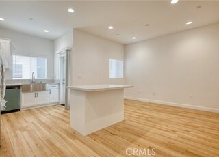 Foto del edificio - 240 Catalina St