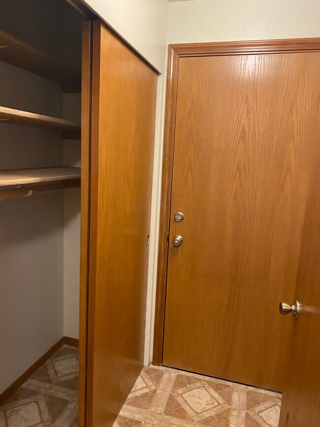 Building Photo - STATUS: UNAVAILABLE; RENTED-R170