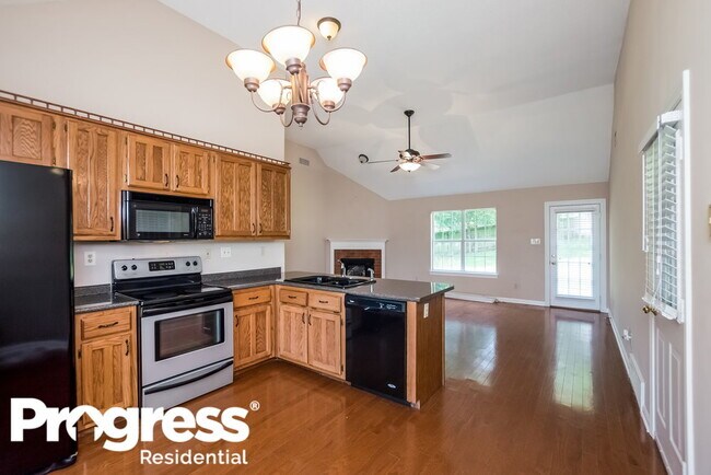 Building Photo - 9845 Morgan Manor Dr