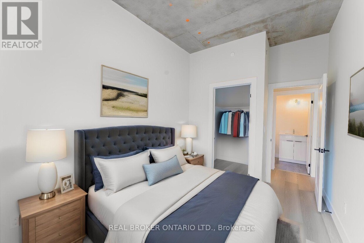 Photo principale - 169-169 James St S