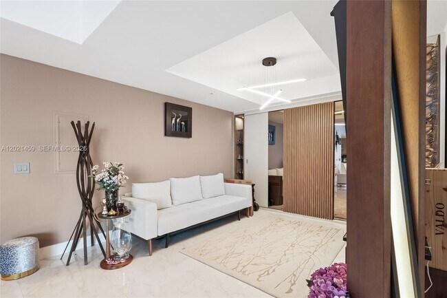 Building Photo - 17301 Biscayne Blvd