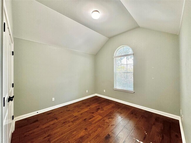 Foto del edificio - 4207 Oldenburg Ln