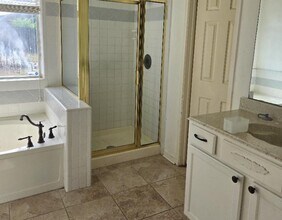 Building Photo - 19711 Dusty Creek Dr