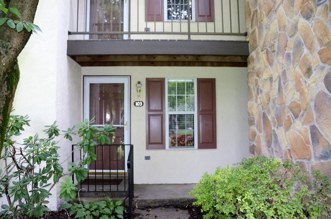 Exterior Front - 103 Valley Stream Cir