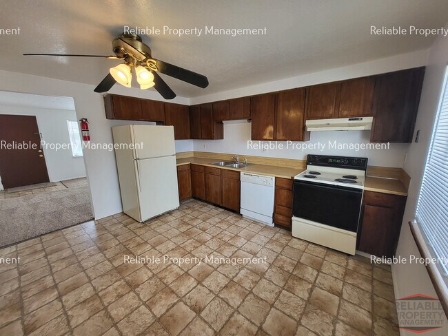 Foto del edificio - 737 Cleveland St