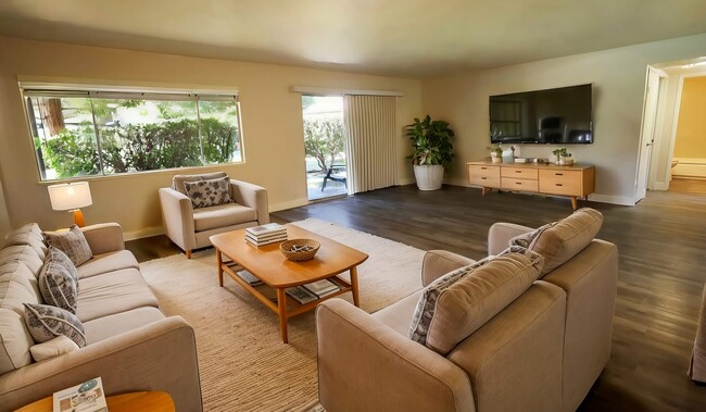 Living room - Sierra Gardens