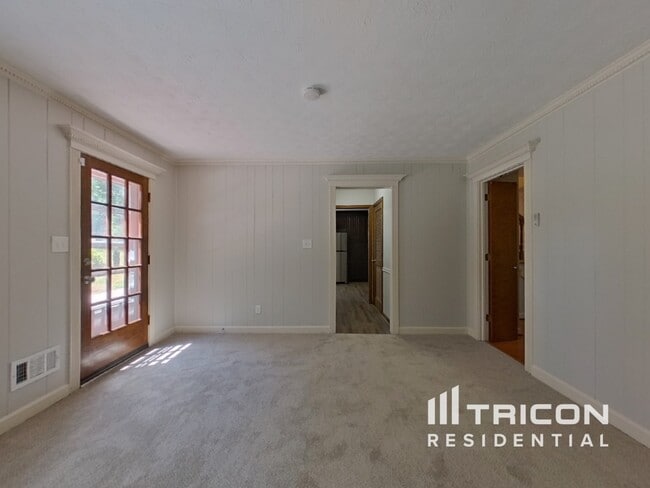 Foto del edificio - 2498 Mountain View Rd