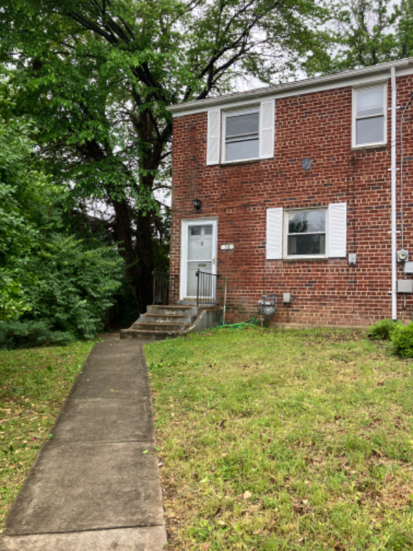 Primary Photo - 18 Ancell St