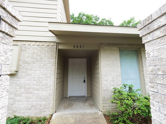 Foto del edificio - 5231 Beechnut St