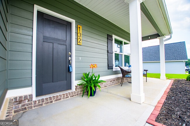 Building Photo - 132 Springwood Dr