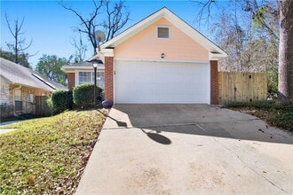 Building Photo - 5631 Bentley Ln