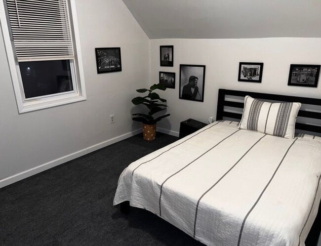 Photo - 9156 Elizabeth St House