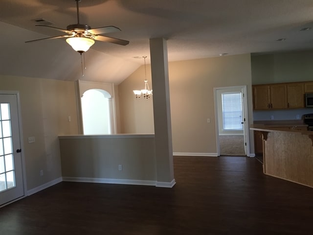 Building Photo - 110 Nelson Dr
