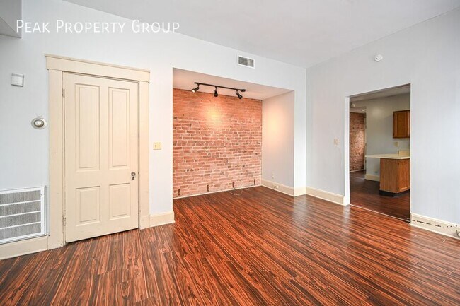 Foto del edificio - 32 E Hollister St