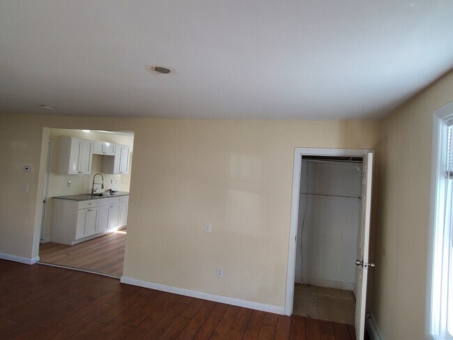 Living Room - 48 Reed St