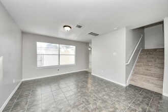 Building Photo - 6446 Mountain Pines Ln