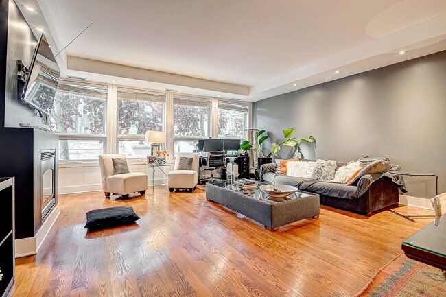 Building Photo - 1400 Avenue Overdale