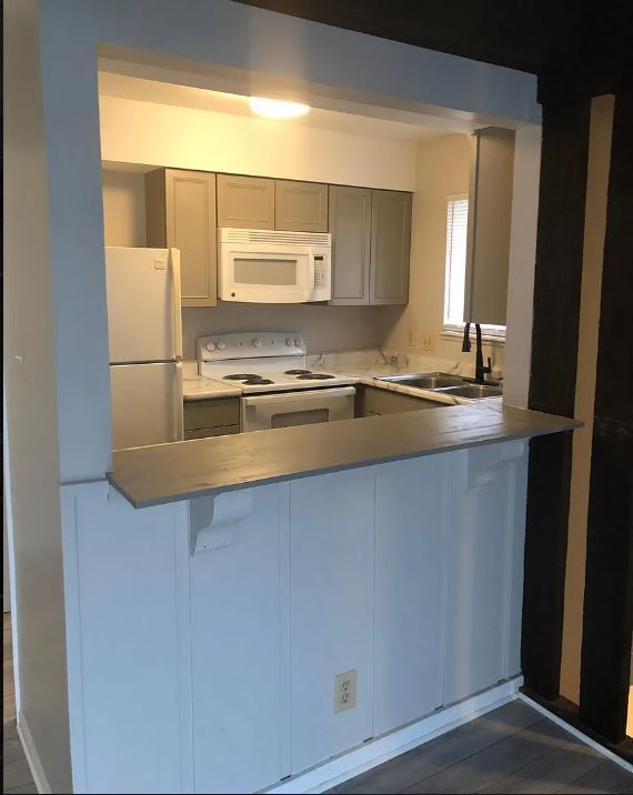 Foto del edificio - 3248 Lupine Dr