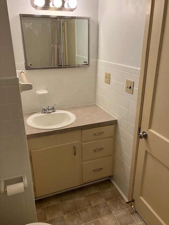 Foto del edificio - 2198 Lehman St