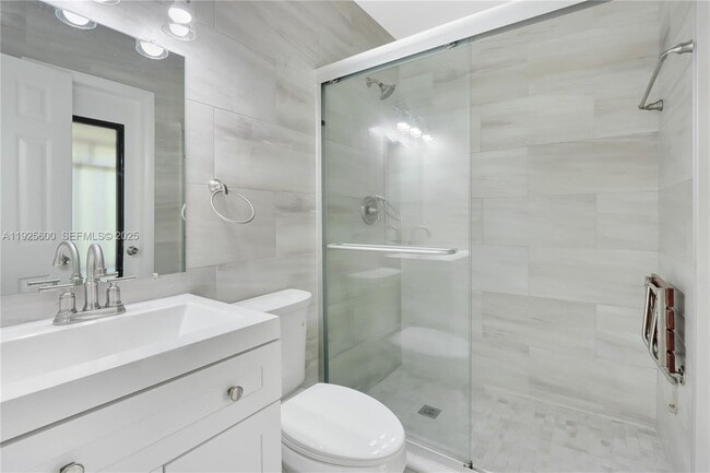 Foto del edificio - 3225 SW 94th Ave