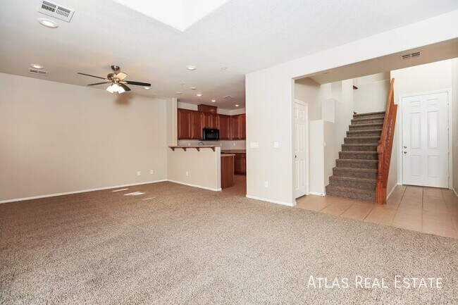 Foto del edificio - 9263 Moonlight Nest Ln