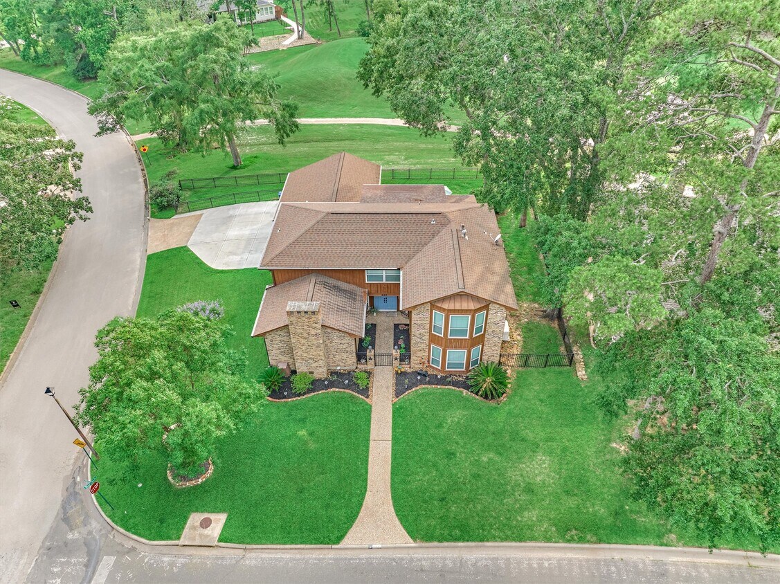 Primary Photo - 660 Hillcrest Dr