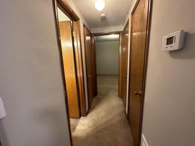 Building Photo - 304 N McKinley Ave