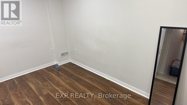 Building Photo - 99 Rollingwood Dr