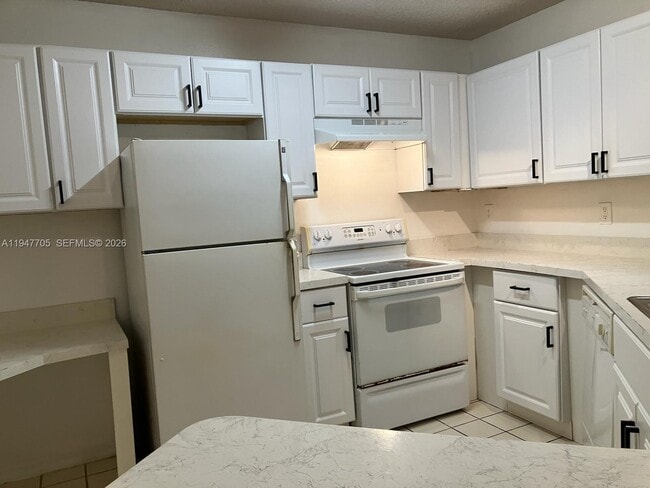 Foto del edificio - 4035 W McNab Rd