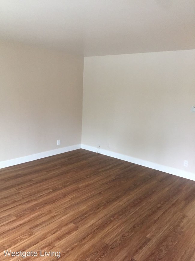 Foto del edificio - 4810 Hamilton Ave