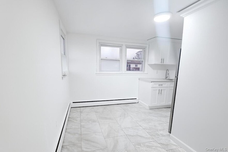 Primary Photo - 308 40th St