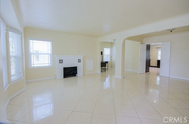 Foto del edificio - 2920 Los Flores Blvd