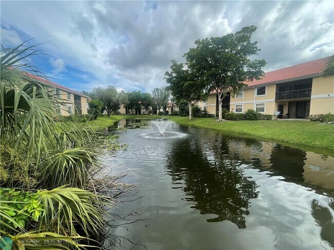 Building Photo - 5781 Riverside Dr