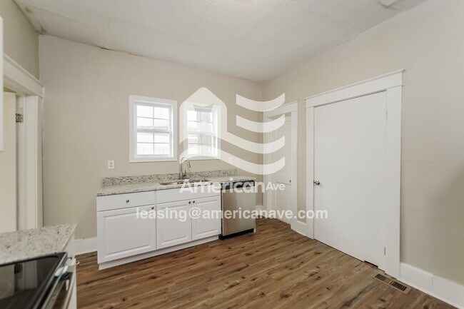 Building Photo - 8115 2nd Ave S
