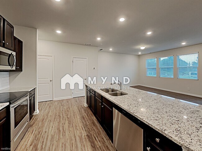 Building Photo - 3 br, 2.5 bath House - 209 Turner Lane