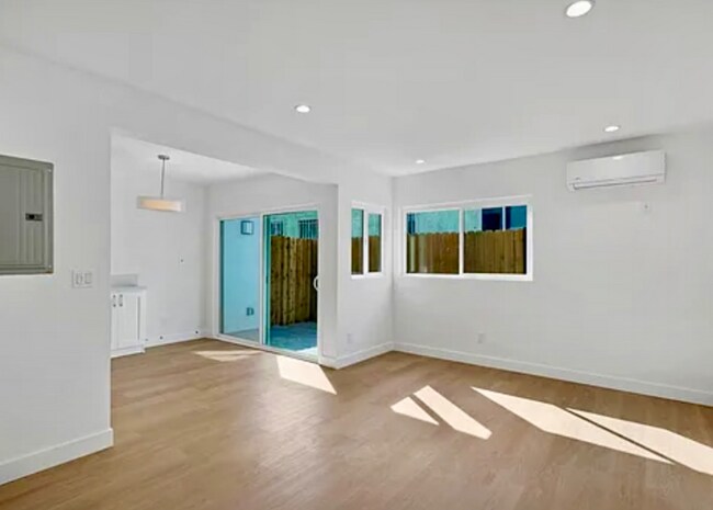 Foto del edificio - 2915 Hauser Blvd