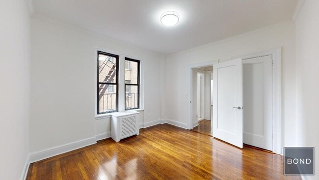 Building Photo - 71 W 12th St