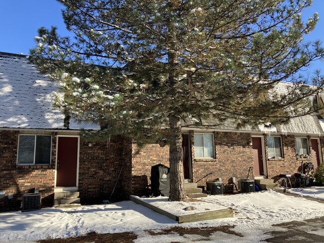 Building Photo - 552 136th Ave