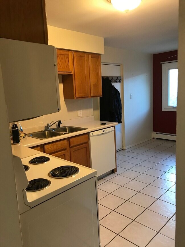 Foto del edificio - 9032 W 140th St